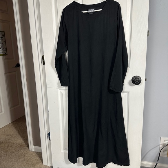 Eileen Fisher 100% silk maxi shift dress, size 1,‎ black - Picture 1 of 7